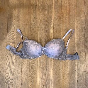 Lovely Lace 36B Push-up Bra Moderate Padding